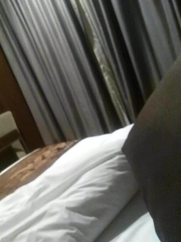 Ehrenburg Hotel Foshan Dış mekan fotoğraf